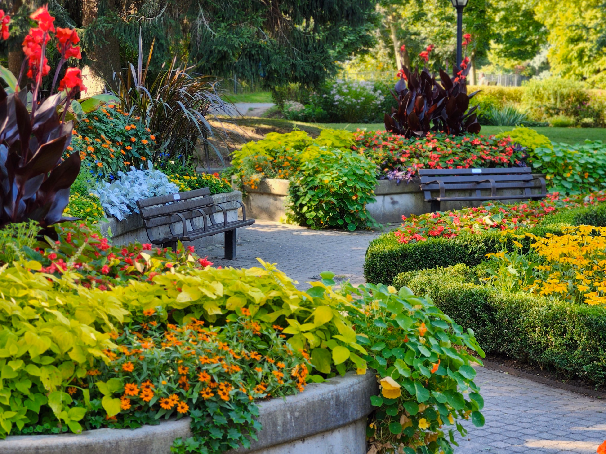 Stroll through the beautiful Cheekwood Estate & Gardens