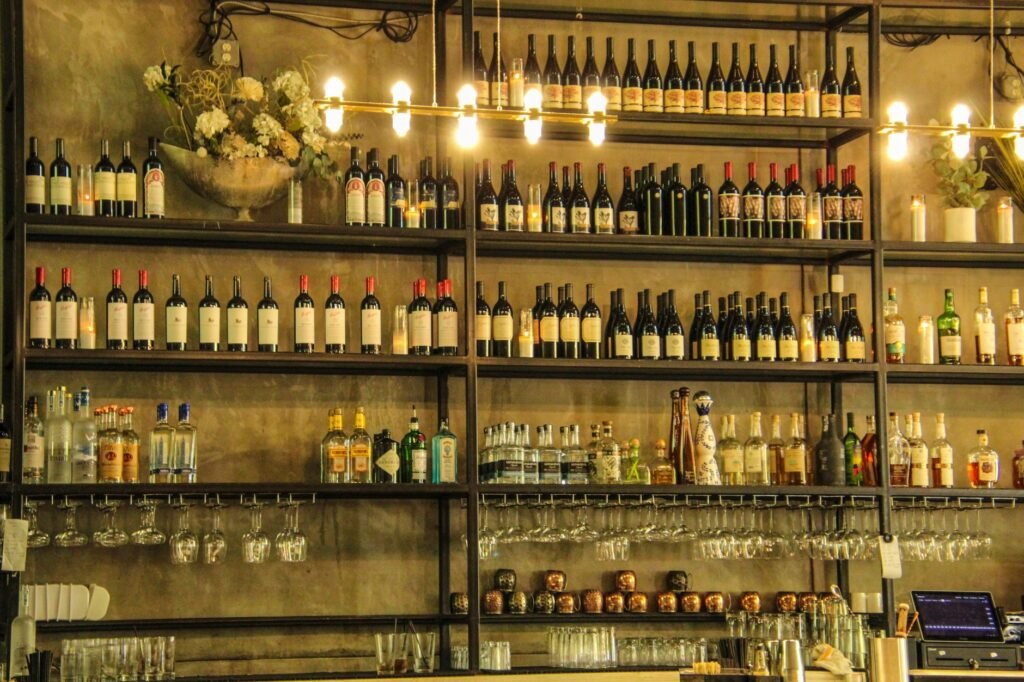 A lively beachfront bar with live musicians and colorful lights, perfect for a relaxed evening in Rincon