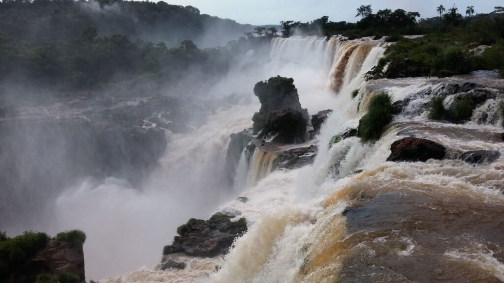 Mist rising from the powerful Devil’s Throat at Iguazú Falls