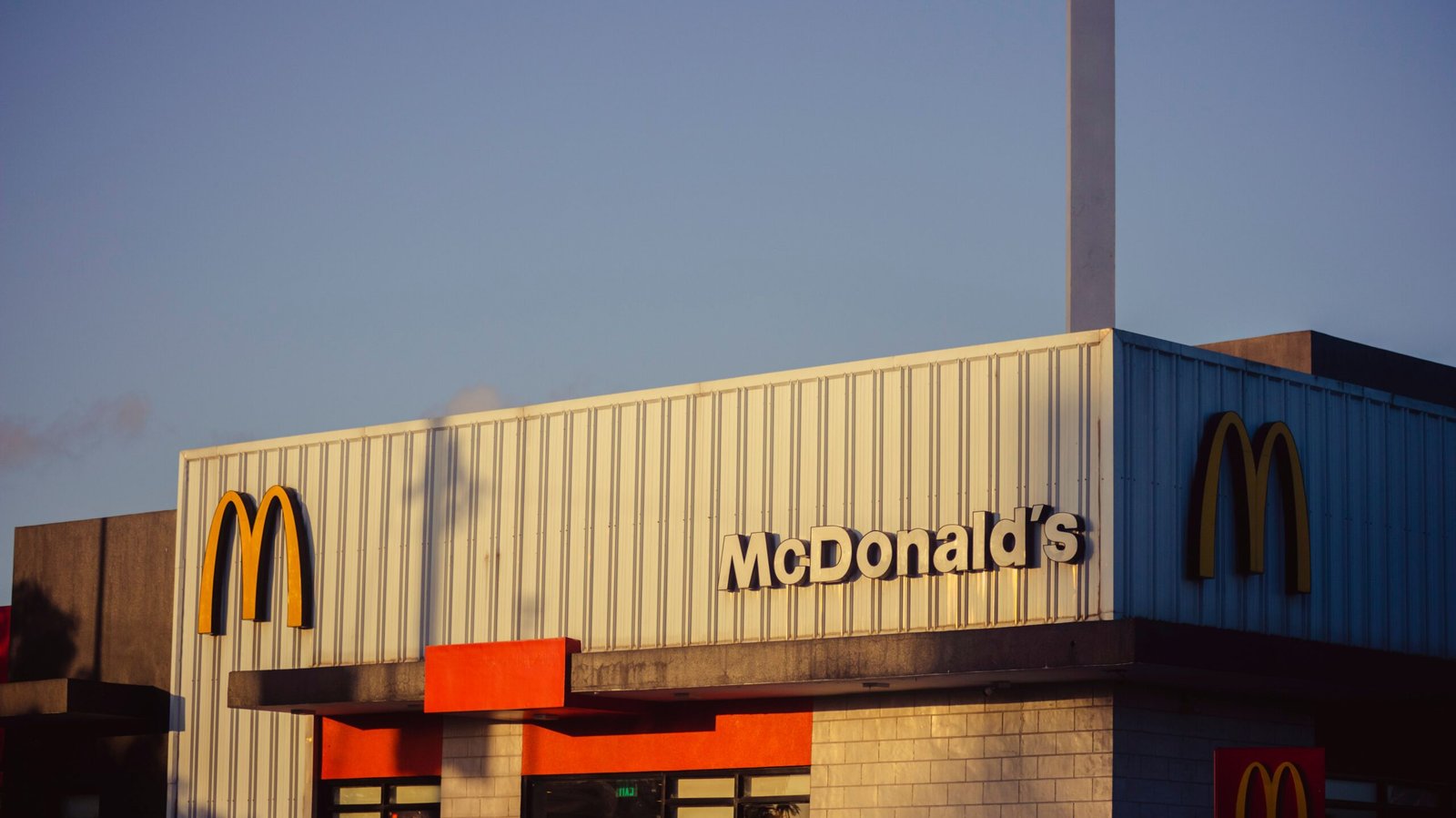 Grab a quick bite at the popular McDonald’s near the freeway Grab a quick bite at the popular McDonald’s near the freeway