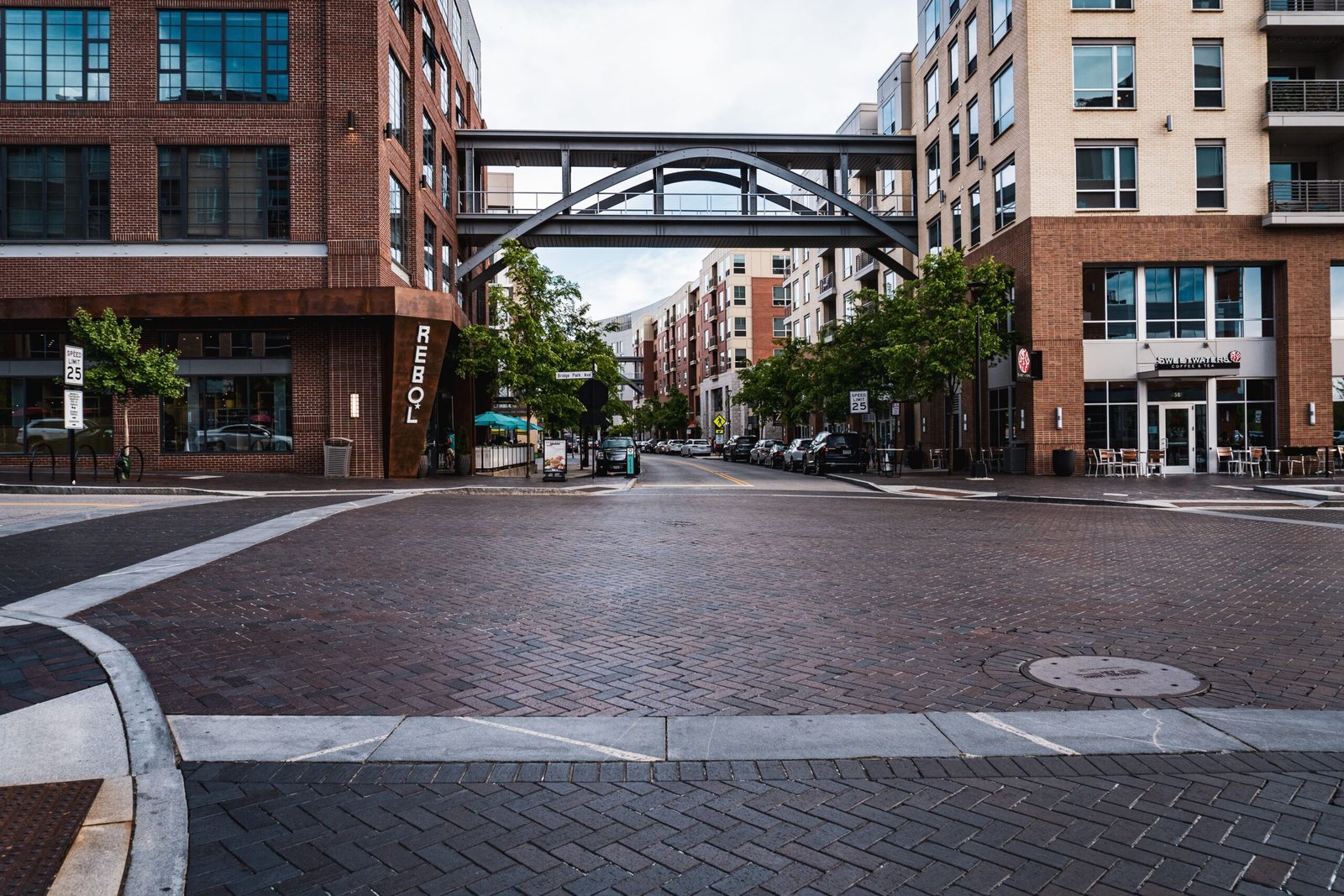 restaurants in reston town center