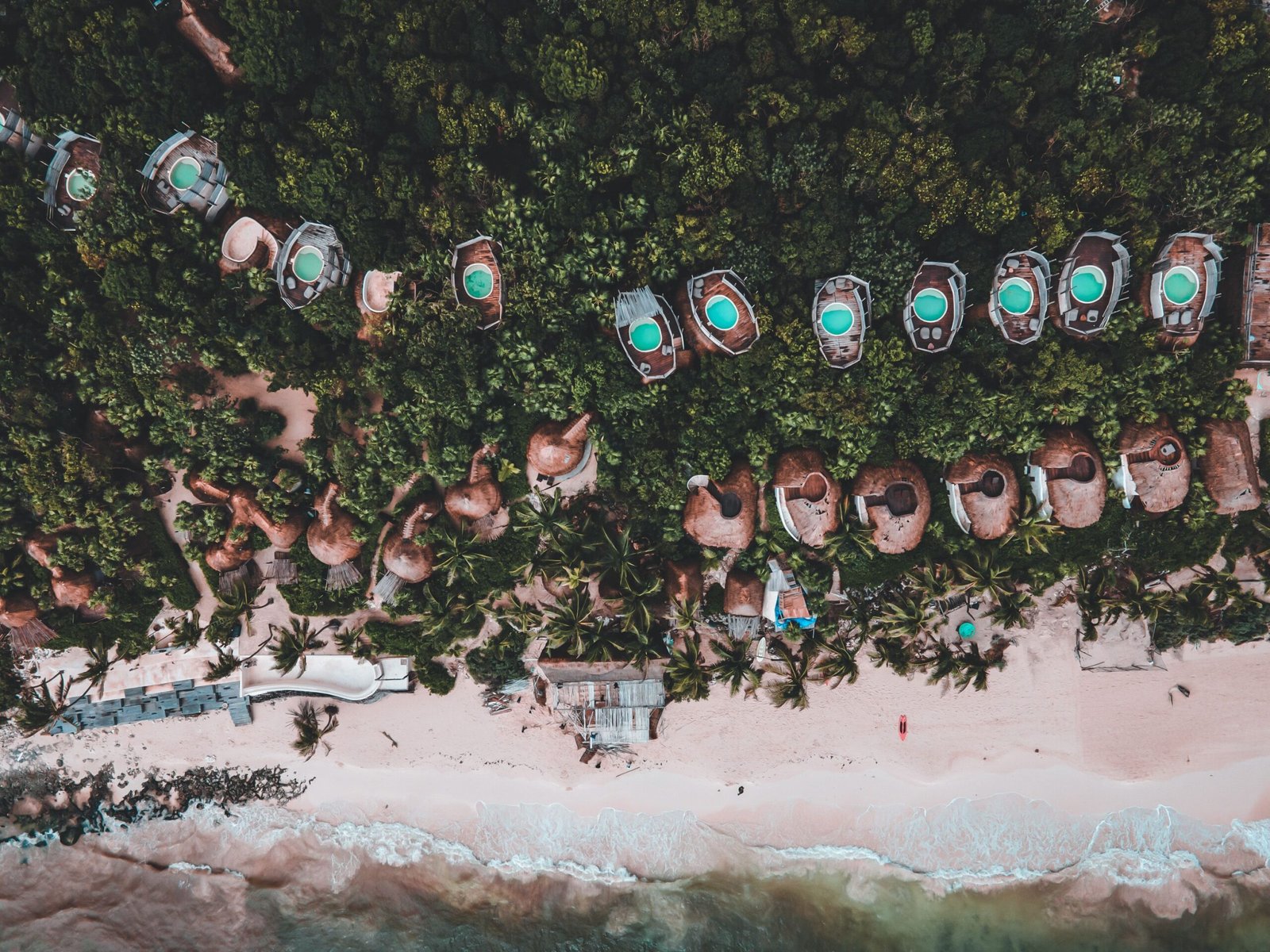 Sure! Here are the 25 best and top things to do related to restaurants in Tulum: