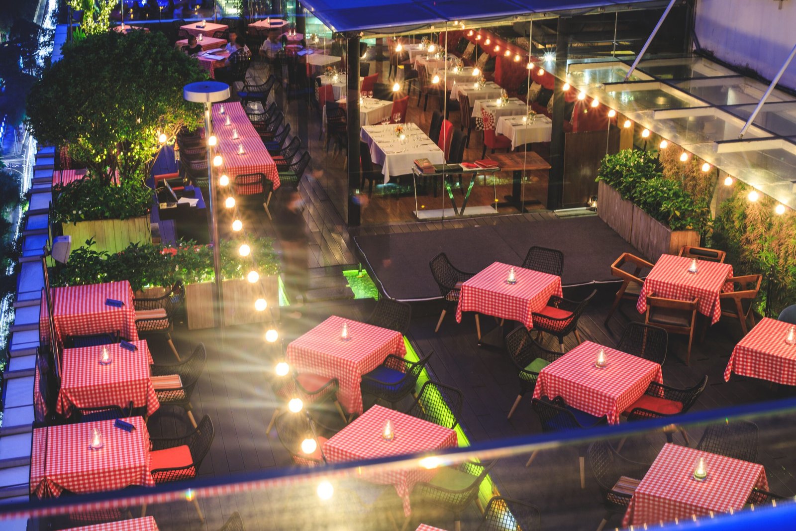 Experience a unique dining ambiance at the rooftop restaurant, Skyline Hanoi.