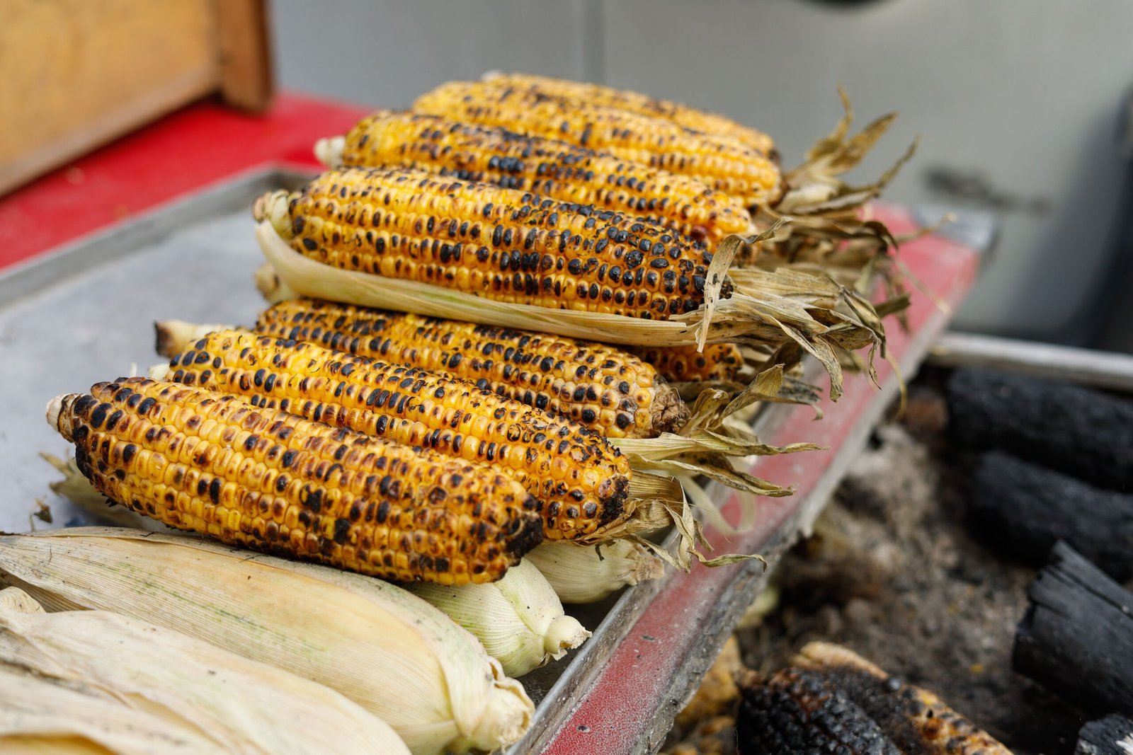 Relish street food at the coastal stalls in Cancun.