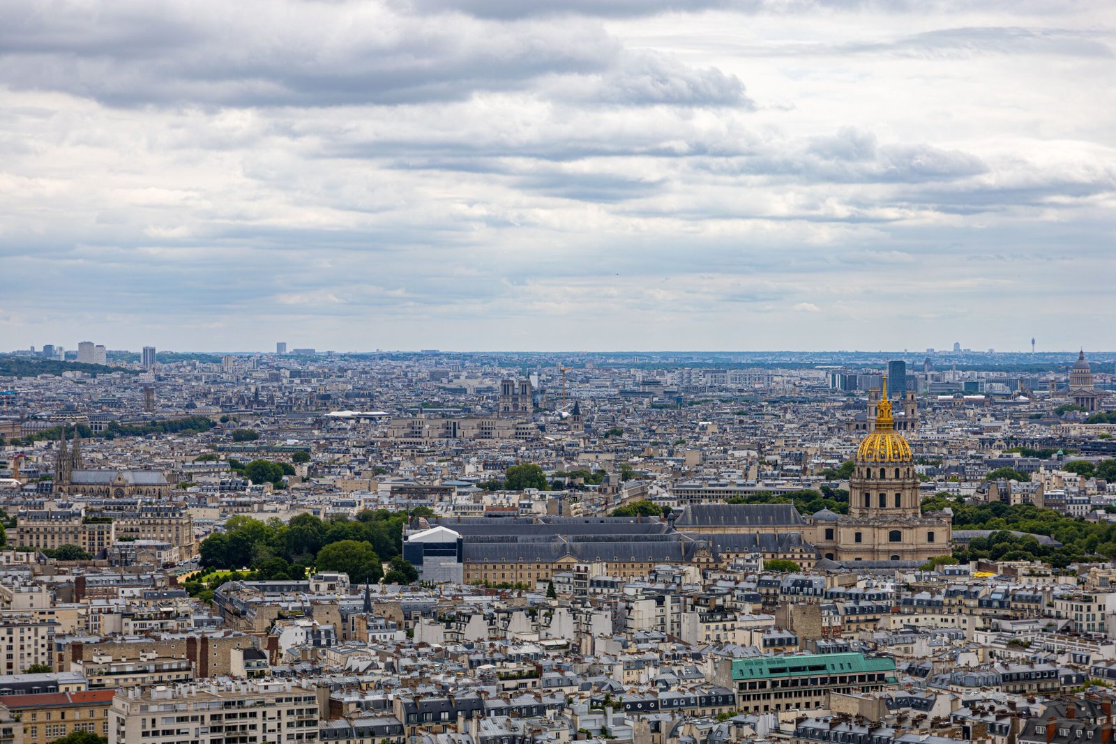 Take in skyline views while dining at Le First at Le Nast Hotel Take in skyline views while dining at Le First at Le Nast Hotel