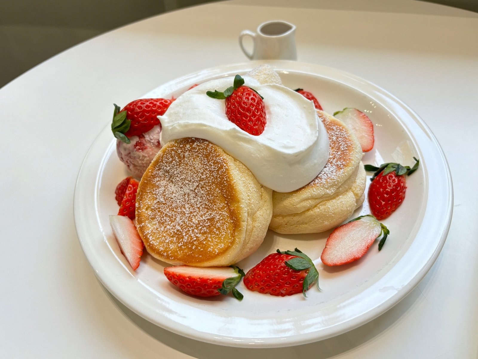 Experience a fluffy soufflé pancake at AHappy Pancake in the city center. Experience a fluffy soufflé pancake at AHappy Pancake in the city center.