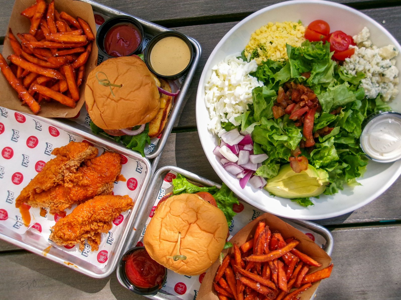 restaurants in houston airport