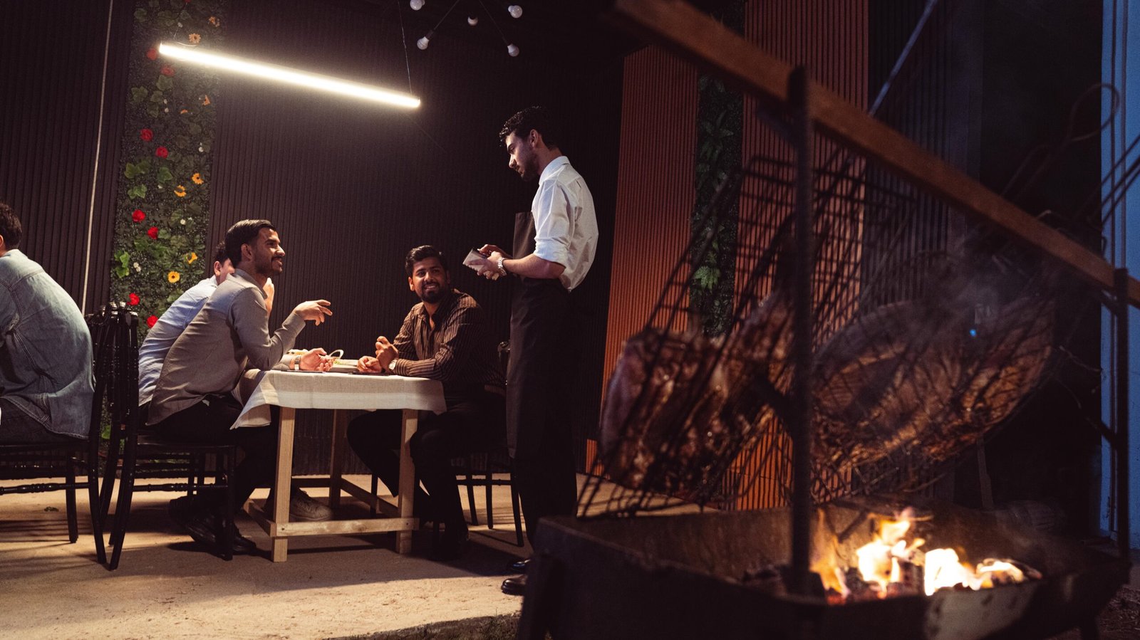 The Place 2 Be in New Haven – Delight in a unique outdoor dining experience featuring grilled foods in a casual setting.
