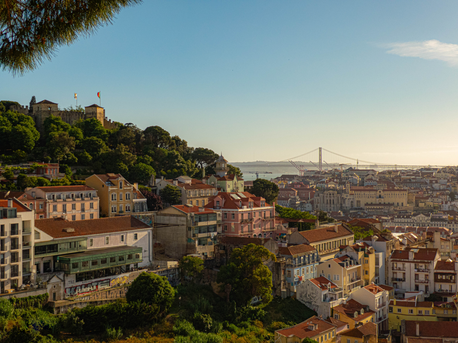 Discover exquisite wine and cheese pairings at **Wine Bar do Castelo**, nestled near Castelo de São Jorge. Discover exquisite wine and cheese pairings at **Wine Bar do Castelo**, nestled near Castelo de São Jorge.