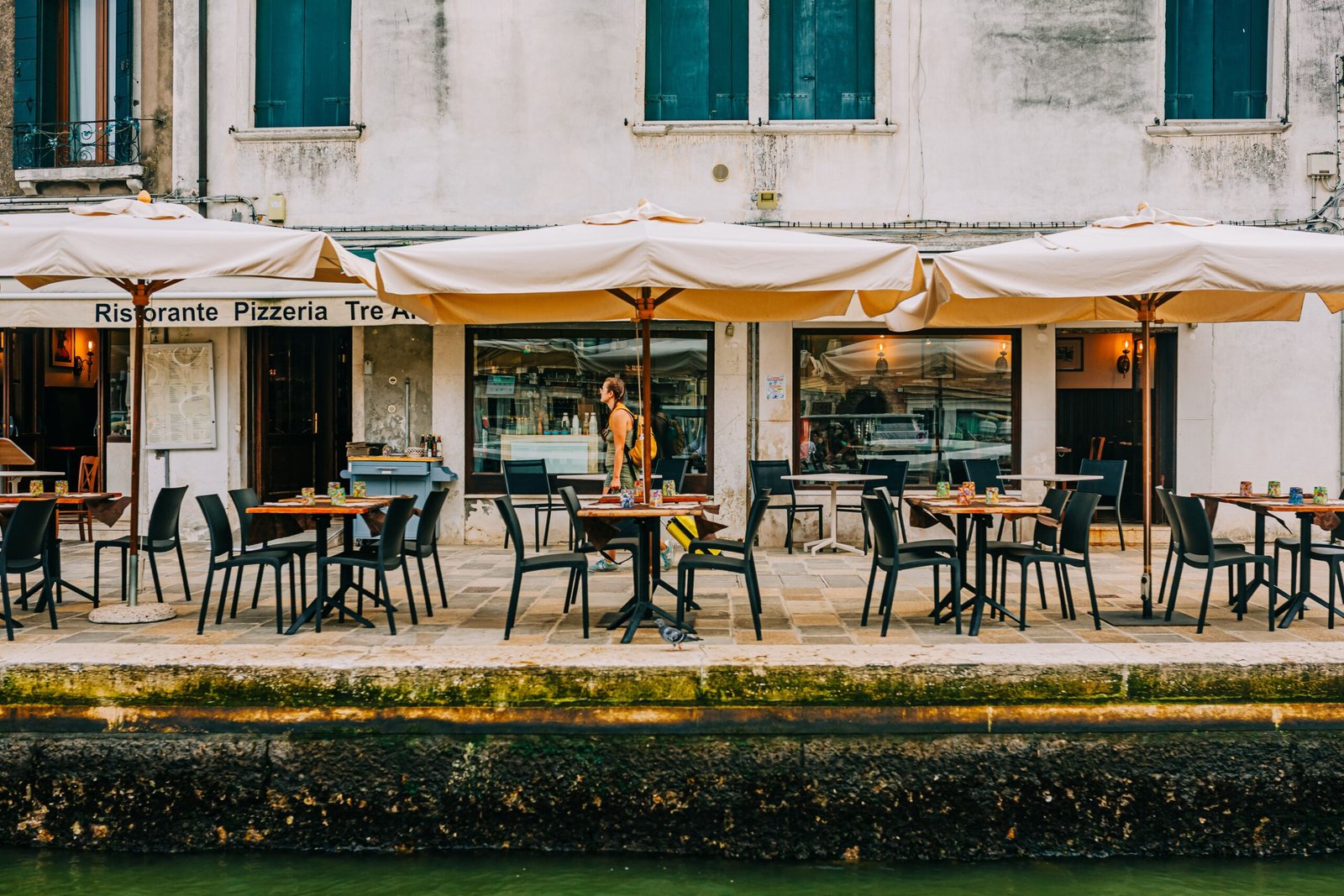 Celebrate Italian cuisine at the charming Il Cortile Ristorante. Celebrate Italian cuisine at the charming Il Cortile Ristorante.