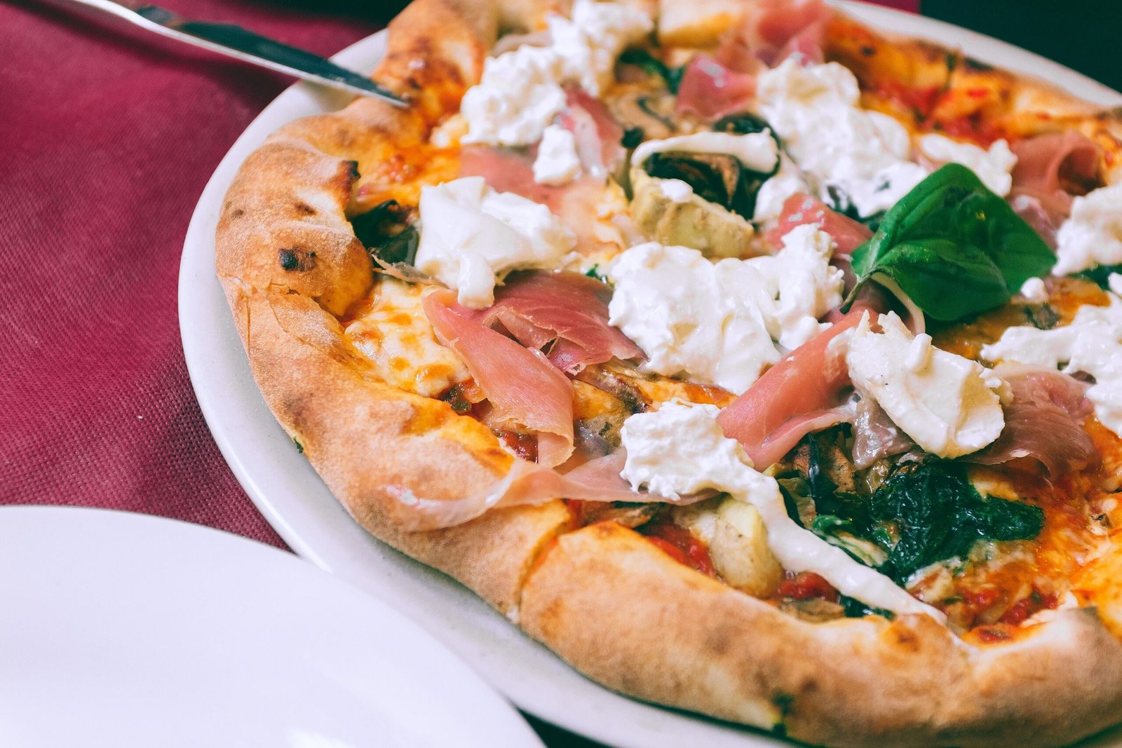 Experience delectable Italian cuisine at Vero's Pizzeria. Experience delectable Italian cuisine at Vero's Pizzeria.