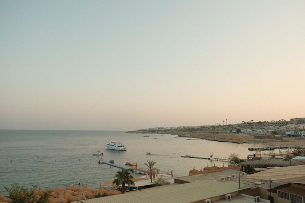 Sunset over the Red Sea horizon, perfect for evening walks